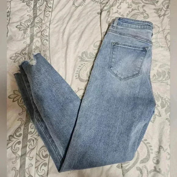 Kancan light wash distressed bottom jeans! - Picture 1 of 7